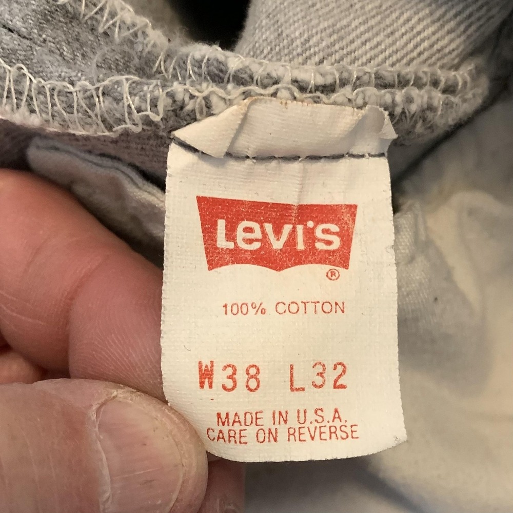 Vintage Levis 501 Jeans Mens 36x31 Gray Light Wash Button Fly Denim USA 501-0653 - Picture 2 of 11